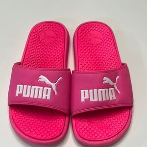 🎀 PUMA Girls Cool Cat Slide Sandal Size 2
